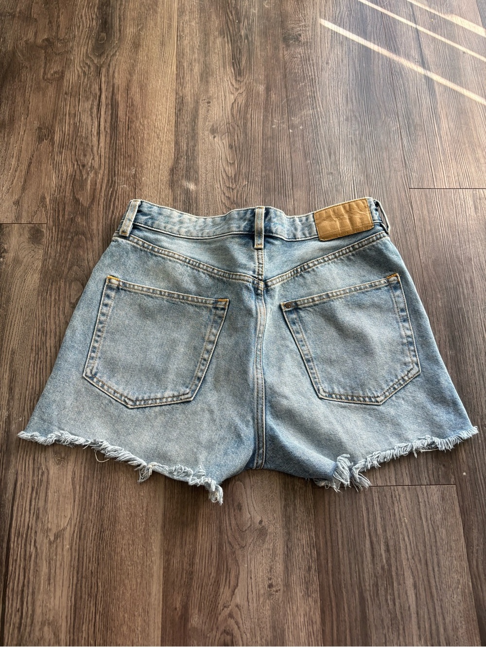 &denim Shorts - Picture 2 of 6
